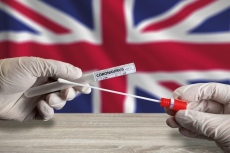 Великобритания няма да налага нови ограничения: Трябва да се научим да живеем с вируса